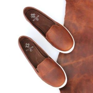 Teysha Adventure Leather Sneaker 39 8.5